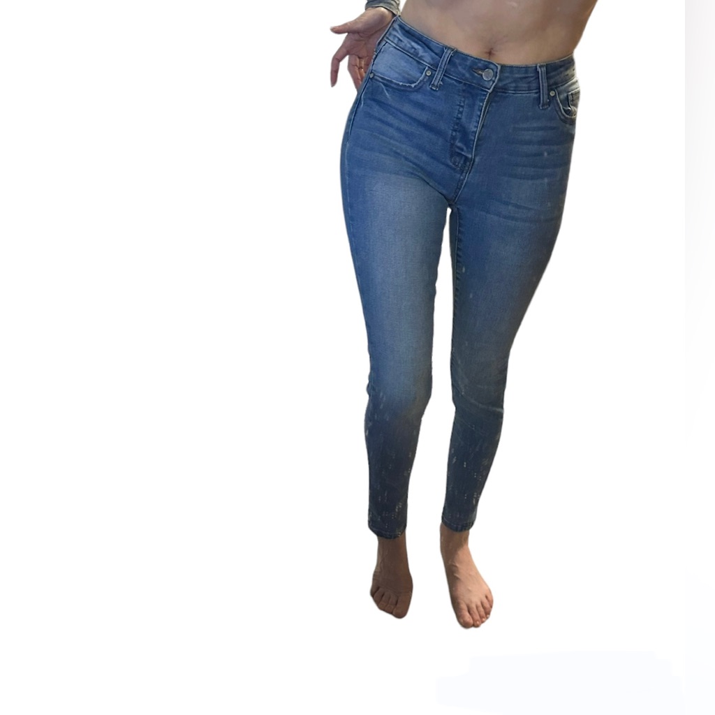 Macys Carried Brand Celebrity Pink Light Denim Skinny Jeans